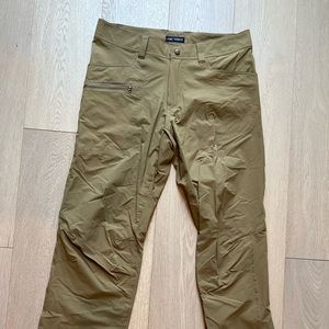 Mens Arc’teryx Pants - size 34